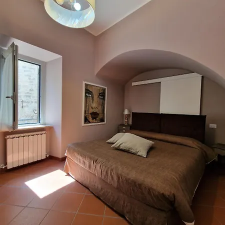 Il Cortile Di San Rufino *